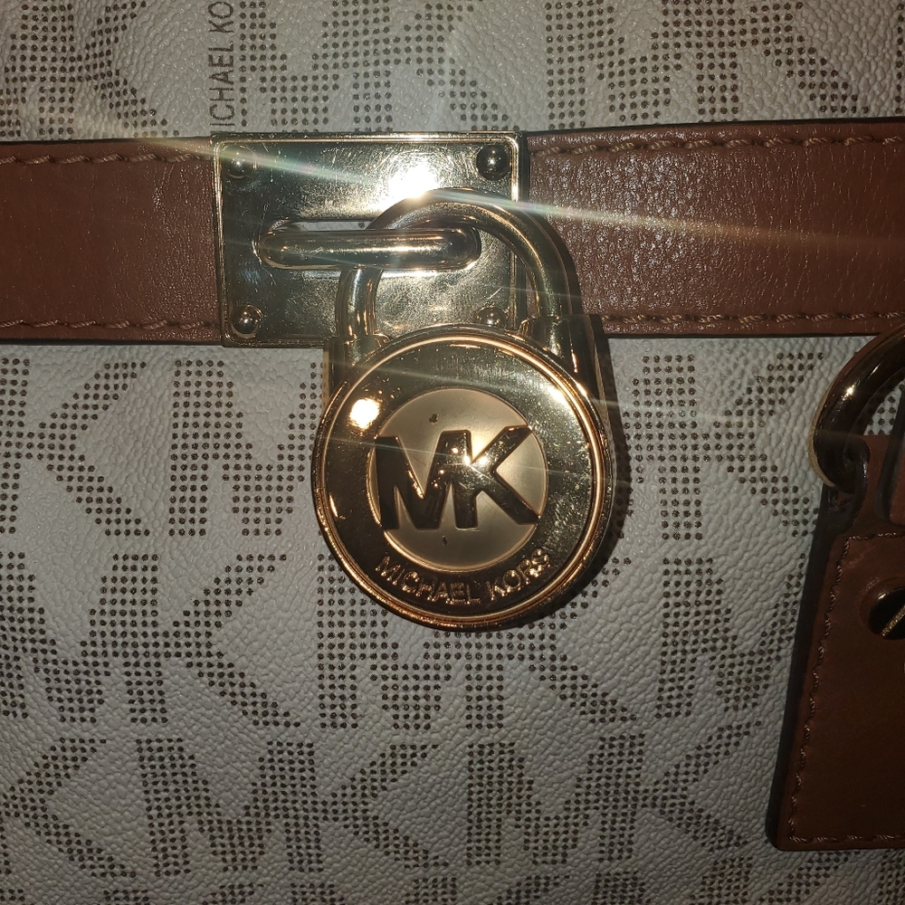 Sold.Michael Kors Hamilton Satchel Tote bag - Picture 9 of 15